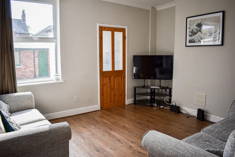 Homely 3 Bed Student House // Aug 2026 - Image 10